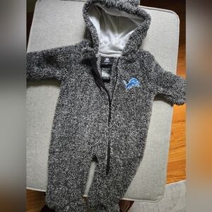 Lions Onesie 0-3 Months
